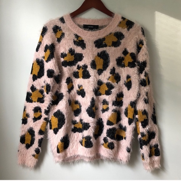 *SOLD* Forever21 pink fuzzy leopard sweater - Picture 2 of 4